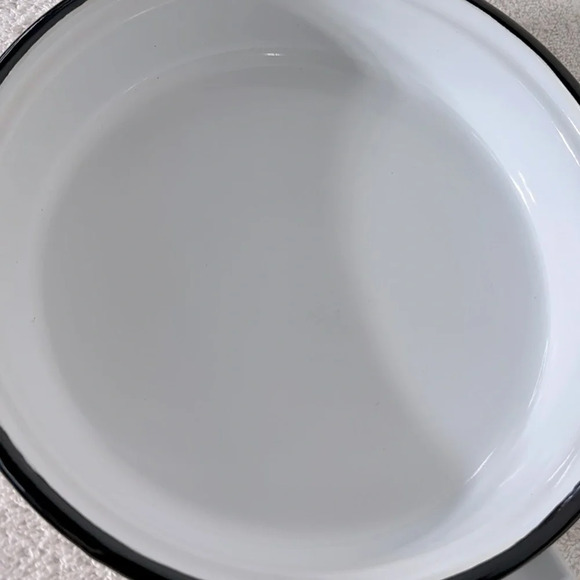 Vintage Chefmate Enamelware White Red Skillet Frying Pan - Picture 8 of 14